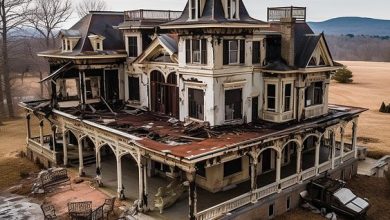 Photo of Beautiful Abandoned House Being Virtually Restored