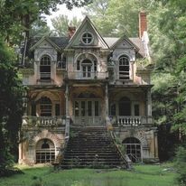 Photo of Exploring the Enigmatic Beauty of an Abandoned House