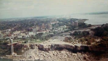 Photo of When Engineers ‘Shut Down’ Niagara Falls, They Made an Eerie Discovery