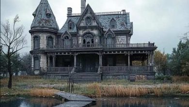 Photo of Lake Mansion Abandoned in Silverwood