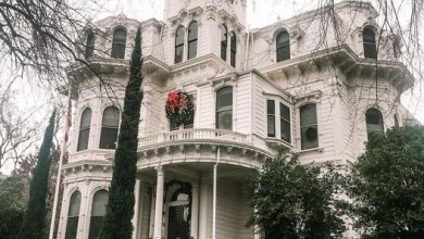 Photo of The thirty-room, three story Second Empire Italianate Victorian mansion was built in 1877 for local hardware merchant Albert Gallatin, who sold it to businessman Joseph Steffens, the father of journalist Lincoln Steffens, in 1887