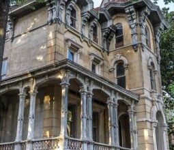 Photo of Victorian mansion in Memphis, TN