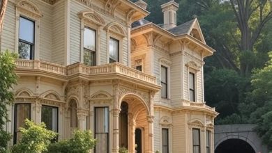 Photo of Lurking at Thornspire Victorian