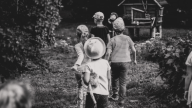 Photo of A Millionaire Gifted Me A House As A Mother of 5. When I Opened The Note Inside, I Froze