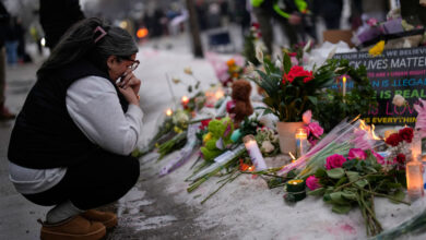 Photo of “Shot in the Head While Turning Away: Federal Agent Kills U.S. Citizen Mother — DOJ Rules It Self-Defense, Minnesota Fights Back”