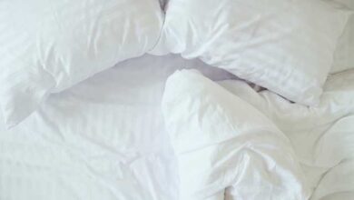 Photo of Husband Promises Wife a World Tour… Delivers It on Their Bedsheet  Marriage Goals Unlocked