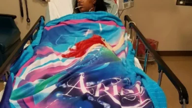 Photo of Babysitter Takes 40+ Bites from Pit Bull to Save 8-Month-Old Baby – Refuses to Let Go