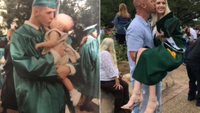 Photo of Teen Dad Kisses Baby on Stage in 2000 — 18 Years Later He Kisses His Graduating Daughter at the Same School