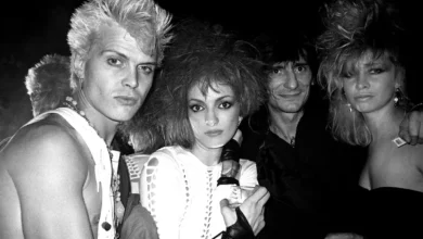 Photo of “From Rolling Stones Whiskey to Rock Legend: The Birth of Billy Idol’s Rebel Yell”