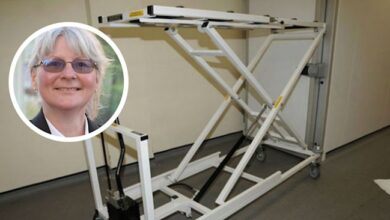 Photo of “Funeral Worker, 58, Dies After Being Crushed by Body-Lifting Platform – She Had Warned About Working Alone”