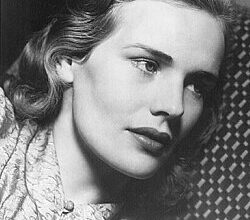Photo of Daughter of a Russian Aristocrat Dropped Out of Teacher College and Won an Oscar at 60