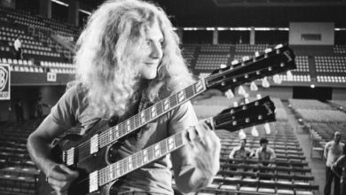 Photo of Knowing When to Stop: Robert Plant’s Greatest Act