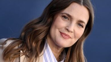 Photo of Drew Barrymore Embraces Aging Naturally in Powerful Makeup-Free Video: “Aging Is a Privilege”